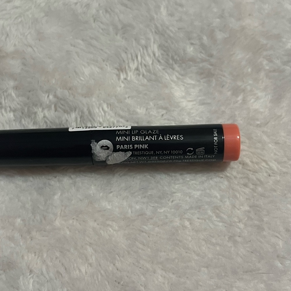 Mini Paris Pink Lip Glaze - Picture 3 of 4